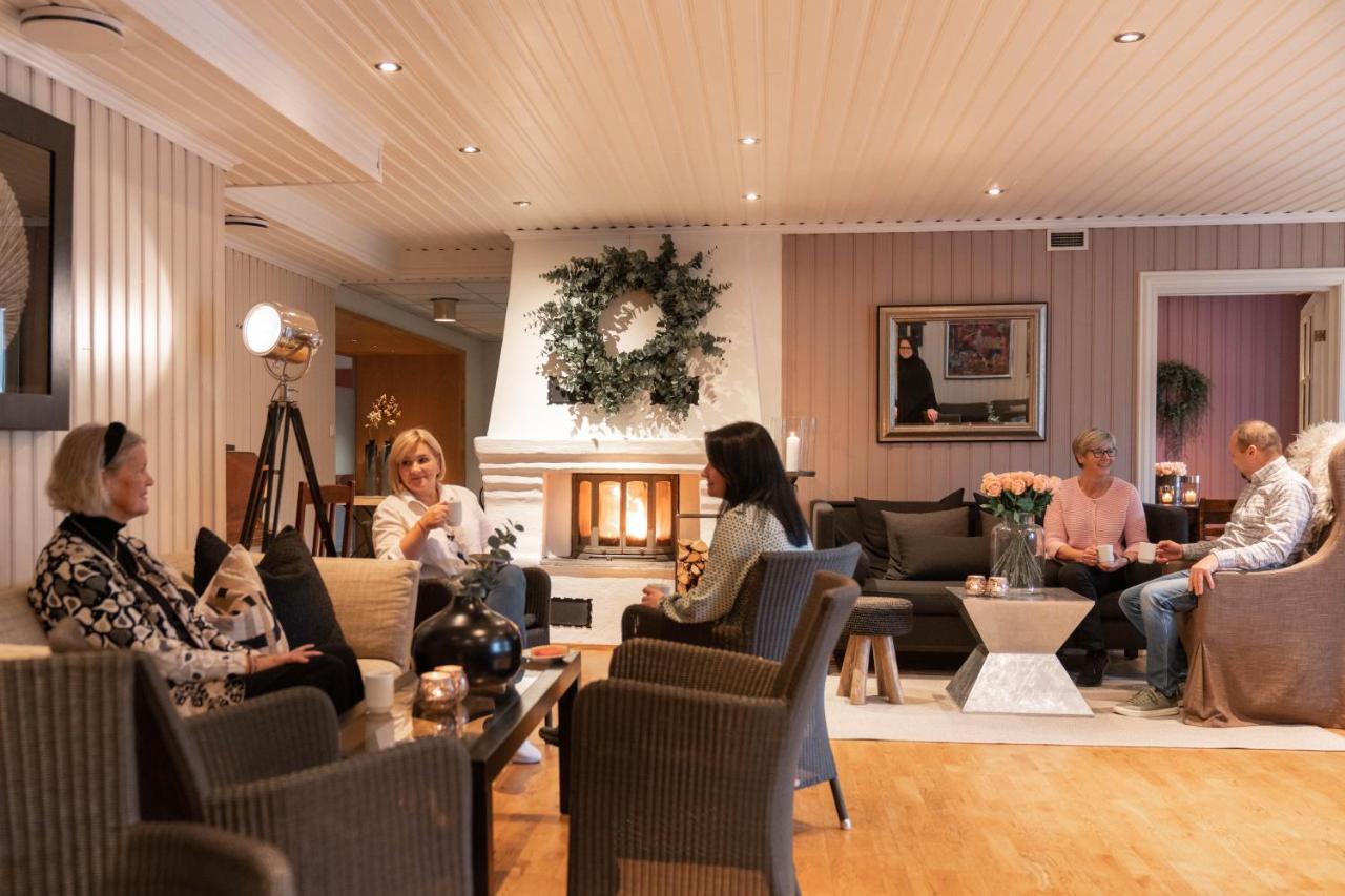Lampeland Hotel Eksteriør billede