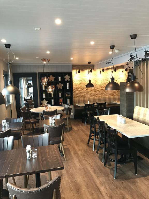Lampeland Hotel Eksteriør billede